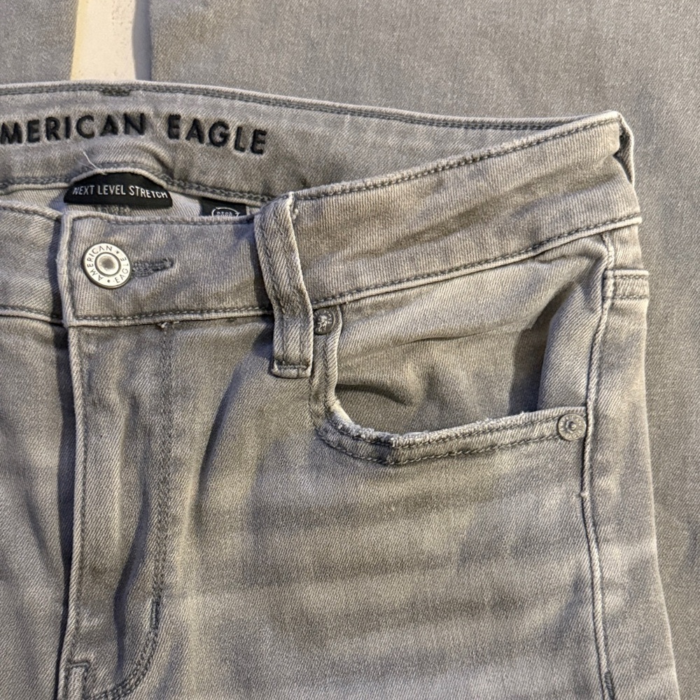 American Eagle Outfitters Women's Light Gray Next Level Stretch Flare Jeans 8S - Picture 3 of 11